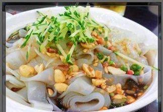 涼皮夏天的首先,不用洗面,就能完美做出面皮和面筋,做出來超好吃